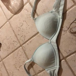 30-32 A bra